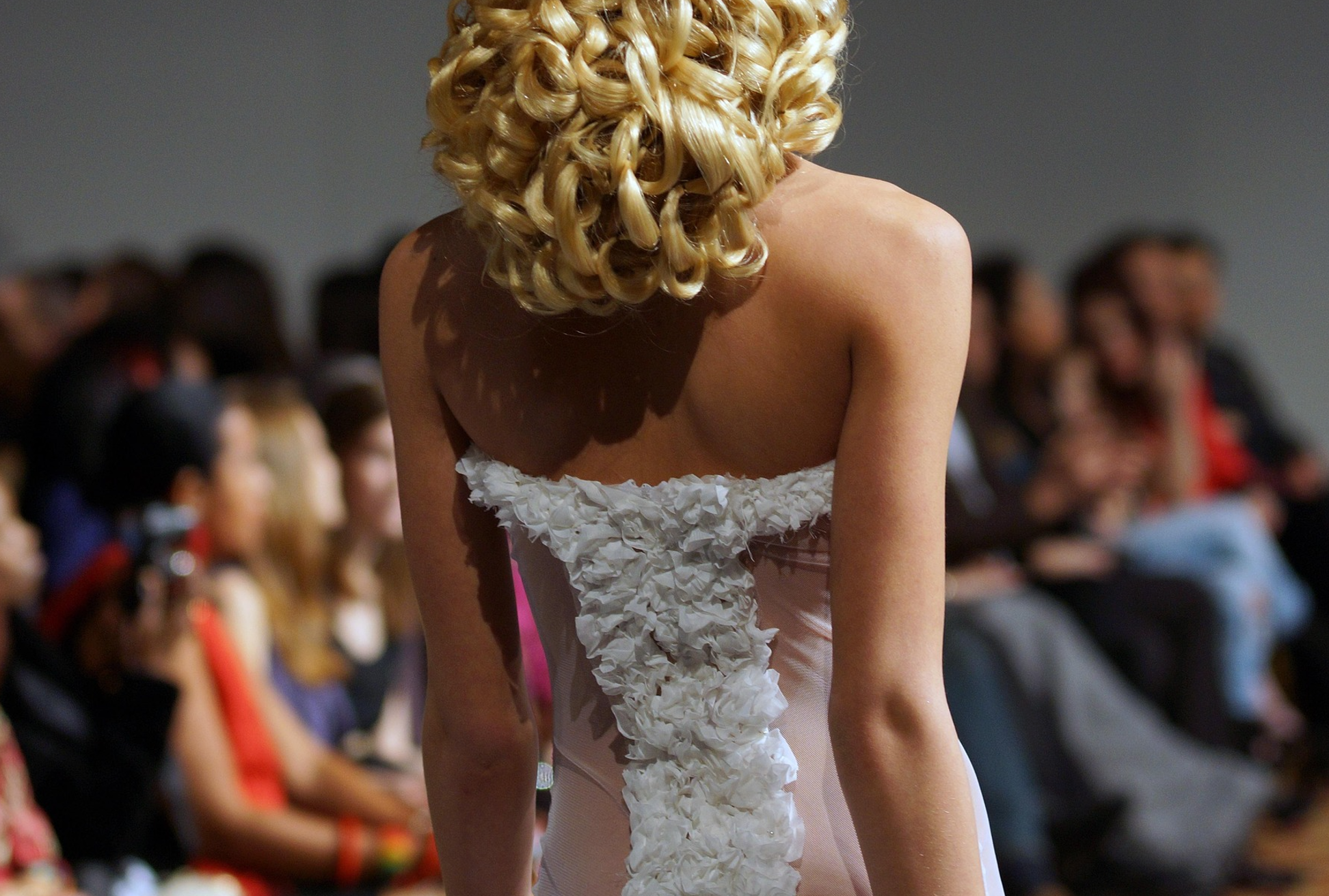 The Art of Fashion: How Runway Shows Are Redefining Style